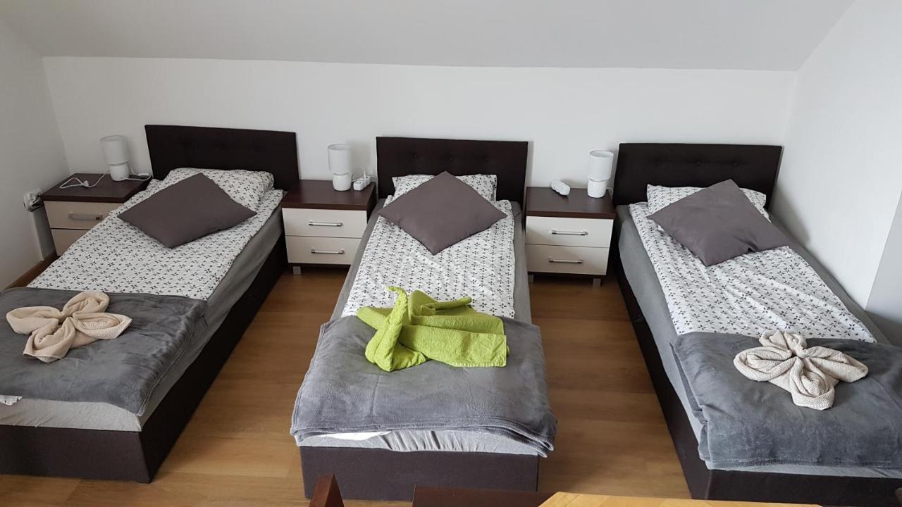E&S_ Apartament Milicz Luaran gambar